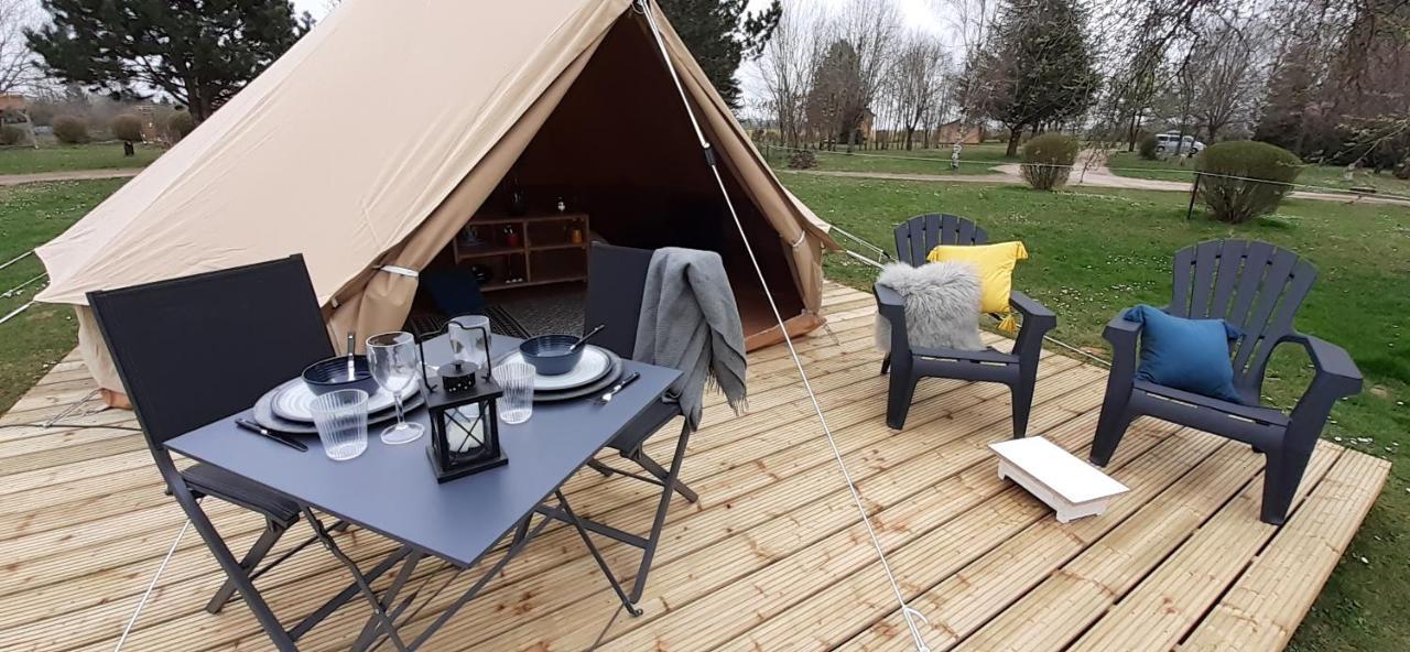 Tente Bell au camping Hautoreille Bannes  Extérieur photo
